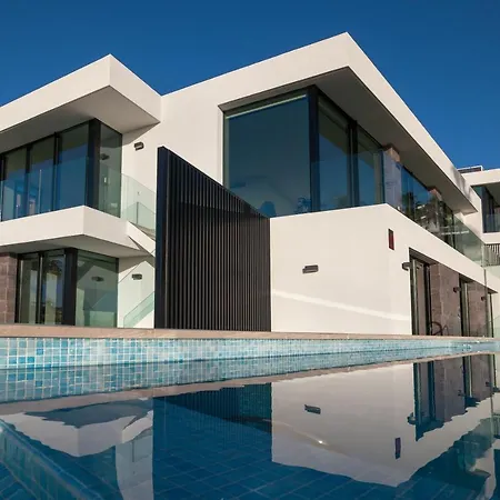 B With Priv, Heated Pool And Ocean View The View Tenerife Вилла Адехе