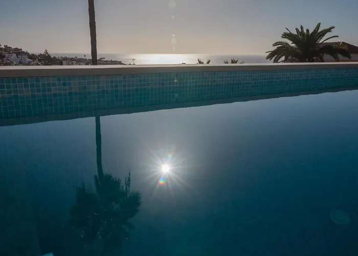 200m² New B With Private, Heated Pool And Amazing Ocean View. *