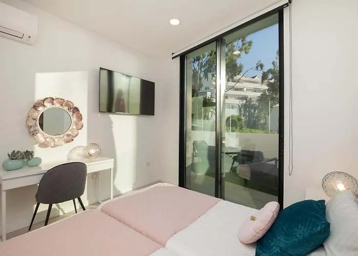 200m² New B With Private, Heated Pool And Amazing Ocean View. *