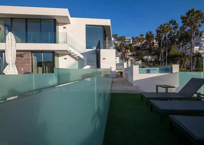 200m² New B With Private, Heated Pool And Amazing Ocean View. 别墅