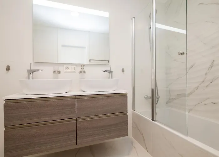 200m² New B With Private, Heated Pool And Amazing Ocean View. 别墅