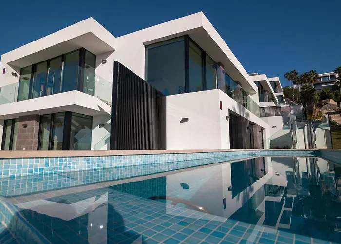 别墅 200m² New B With Private, Heated Pool And Amazing Ocean View.