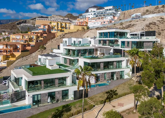 别墅 200m² New B With Private, Heated Pool And Amazing Ocean View. *