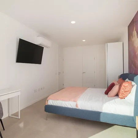 200m² New B With Private, Heated Pool And Amazing Ocean View. Costa Adeje (Tenerife)