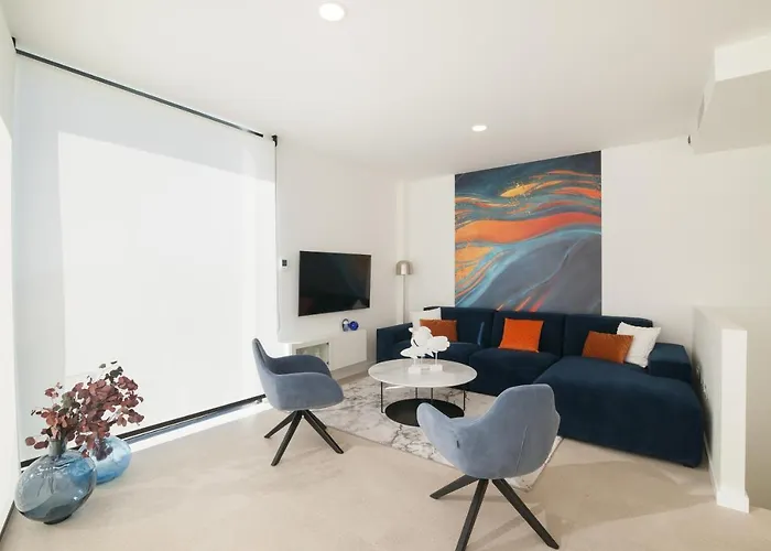 200m² New B With Private, Heated Pool And Amazing Ocean View. *